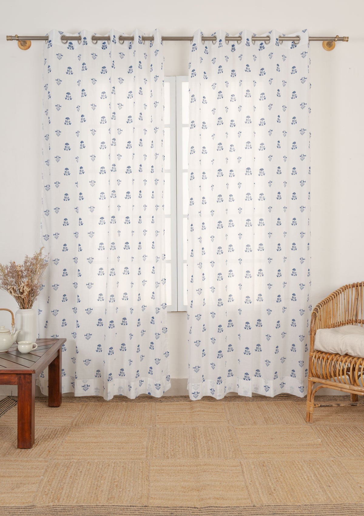 Sunbird 100% cotton floral sheer customisable curtain for living room - Light filtering - Indigo
