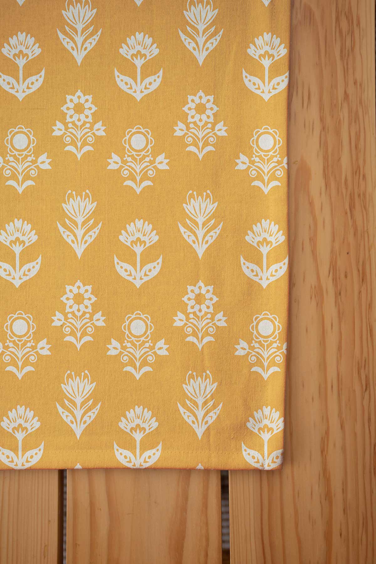 Dahlia 100% cotton customizable floral table cloth for dining - Mustard