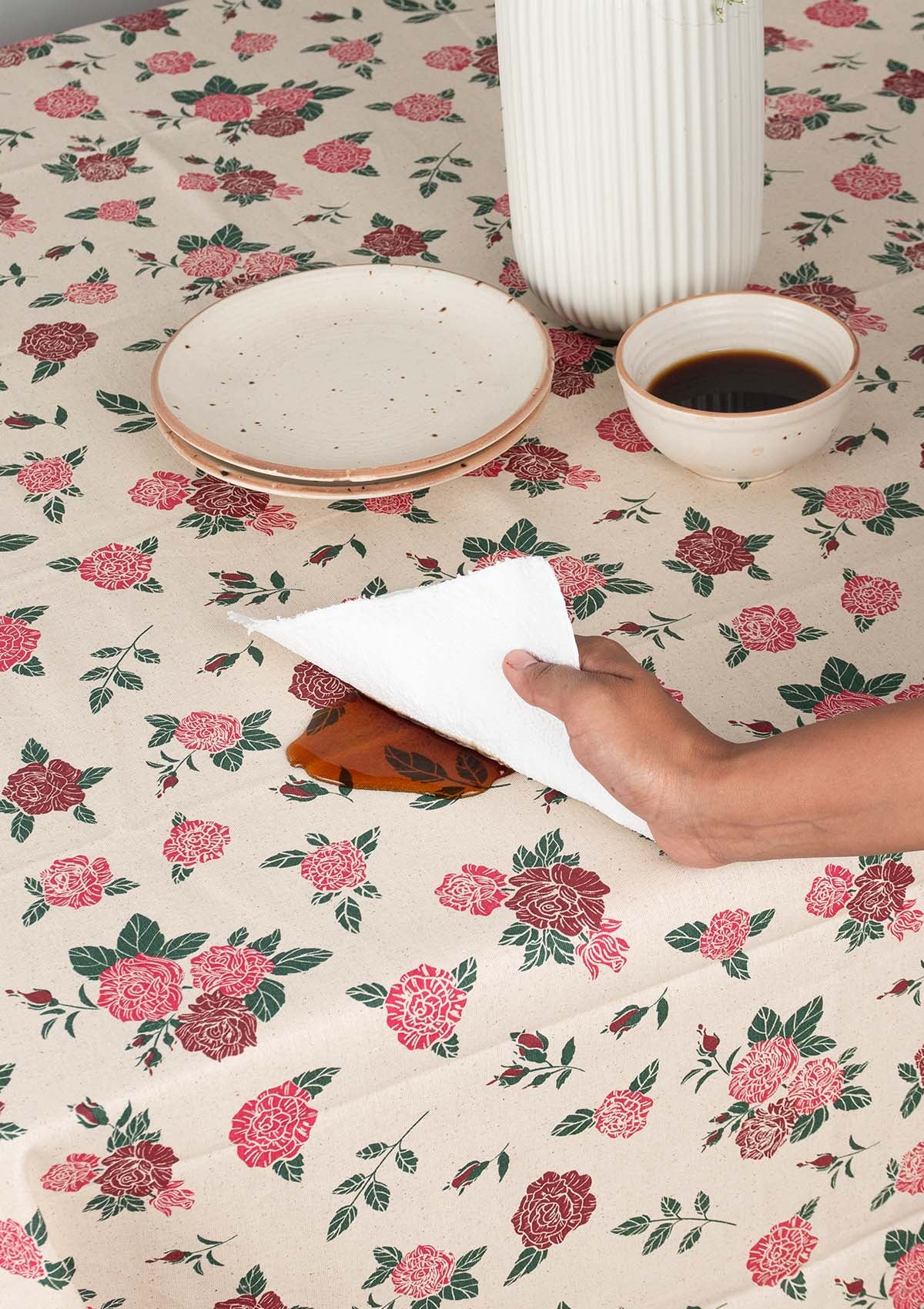 Wild Roses Spill safe water-resistant coated cotton table cloth