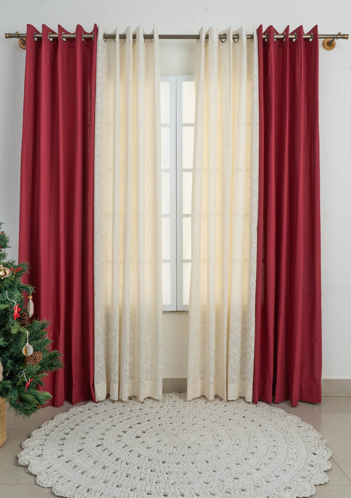 Wine Red with Trailing berries set of 4 Combo curtain - Multicolor