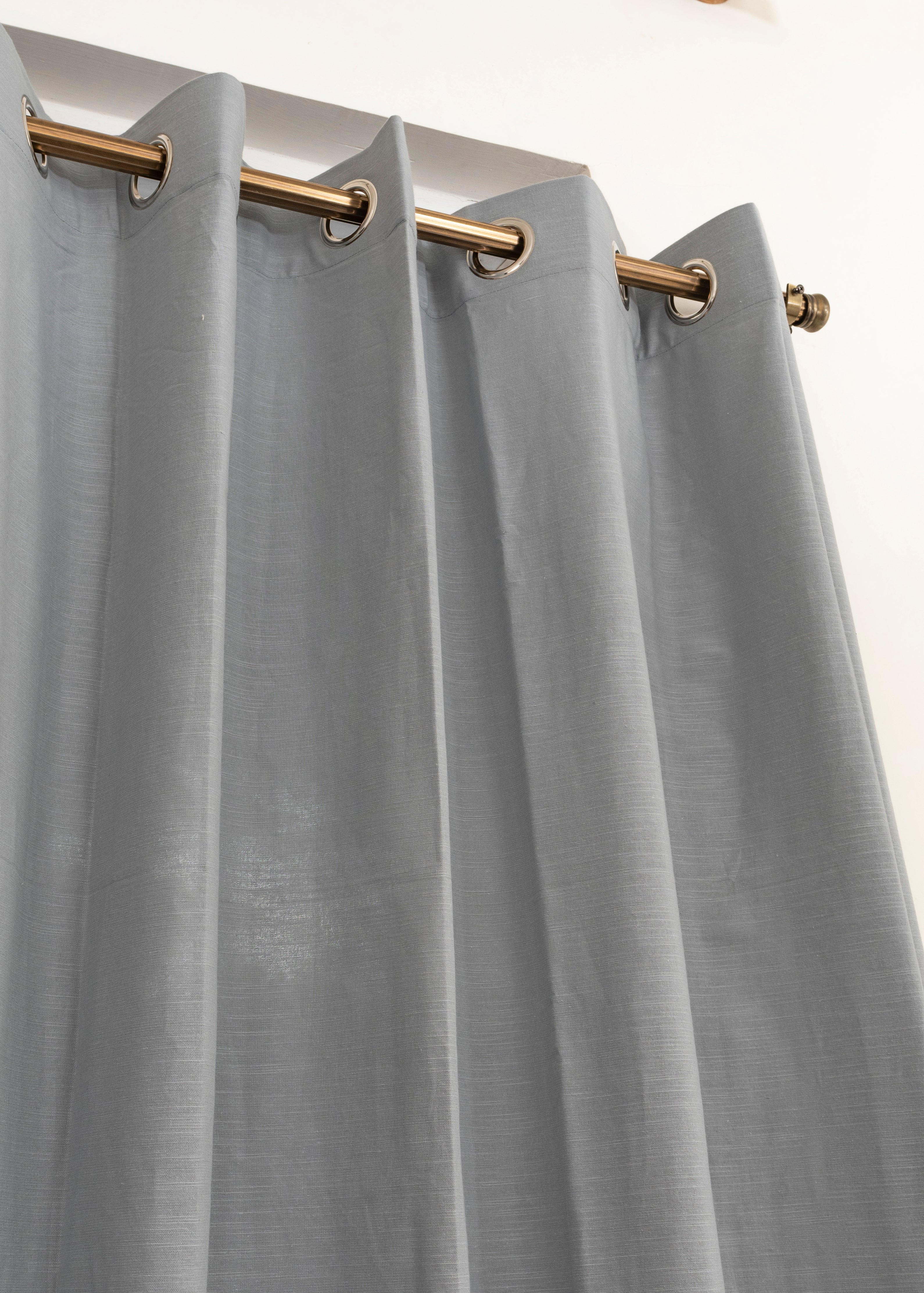 Solid Ultimate grey 100% cotton plain curtain for bedroom - Room darkening - Pack of 1