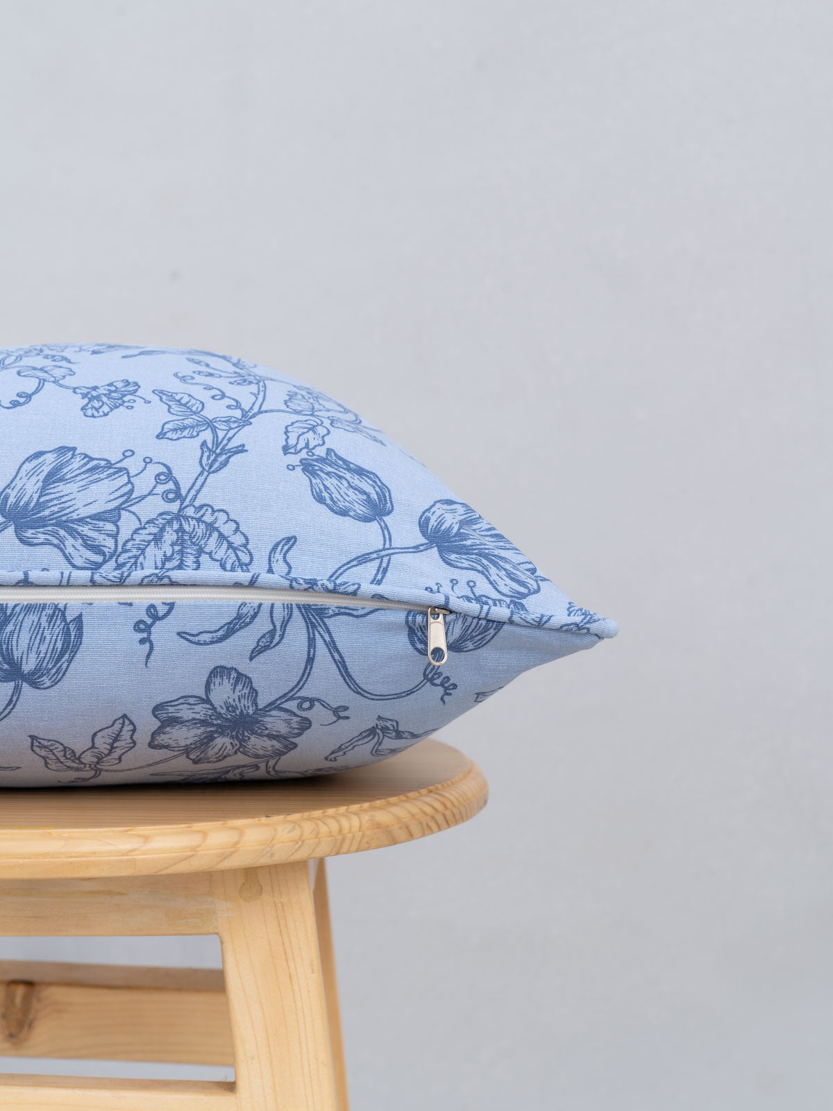 French farmhouse 100% cotton customisable floral cushion cover for sofa - Blue