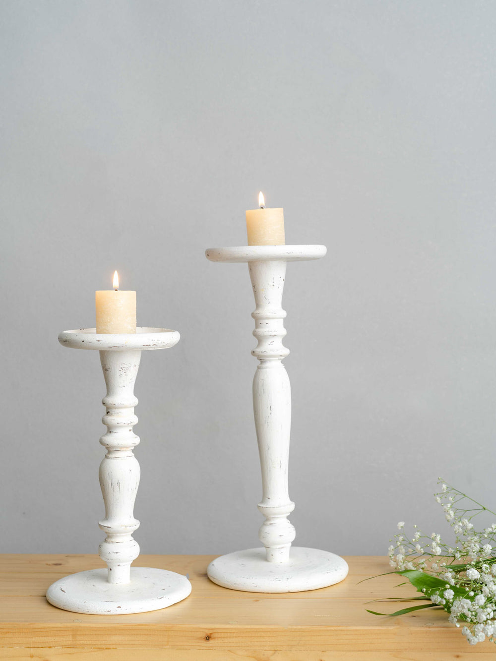Minimalistic Candle Holder - White