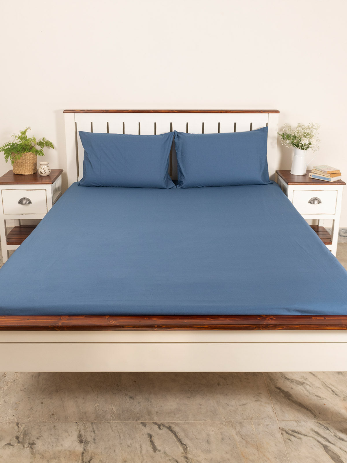 Solid Cotton Fitted Sheet - Royal Blue