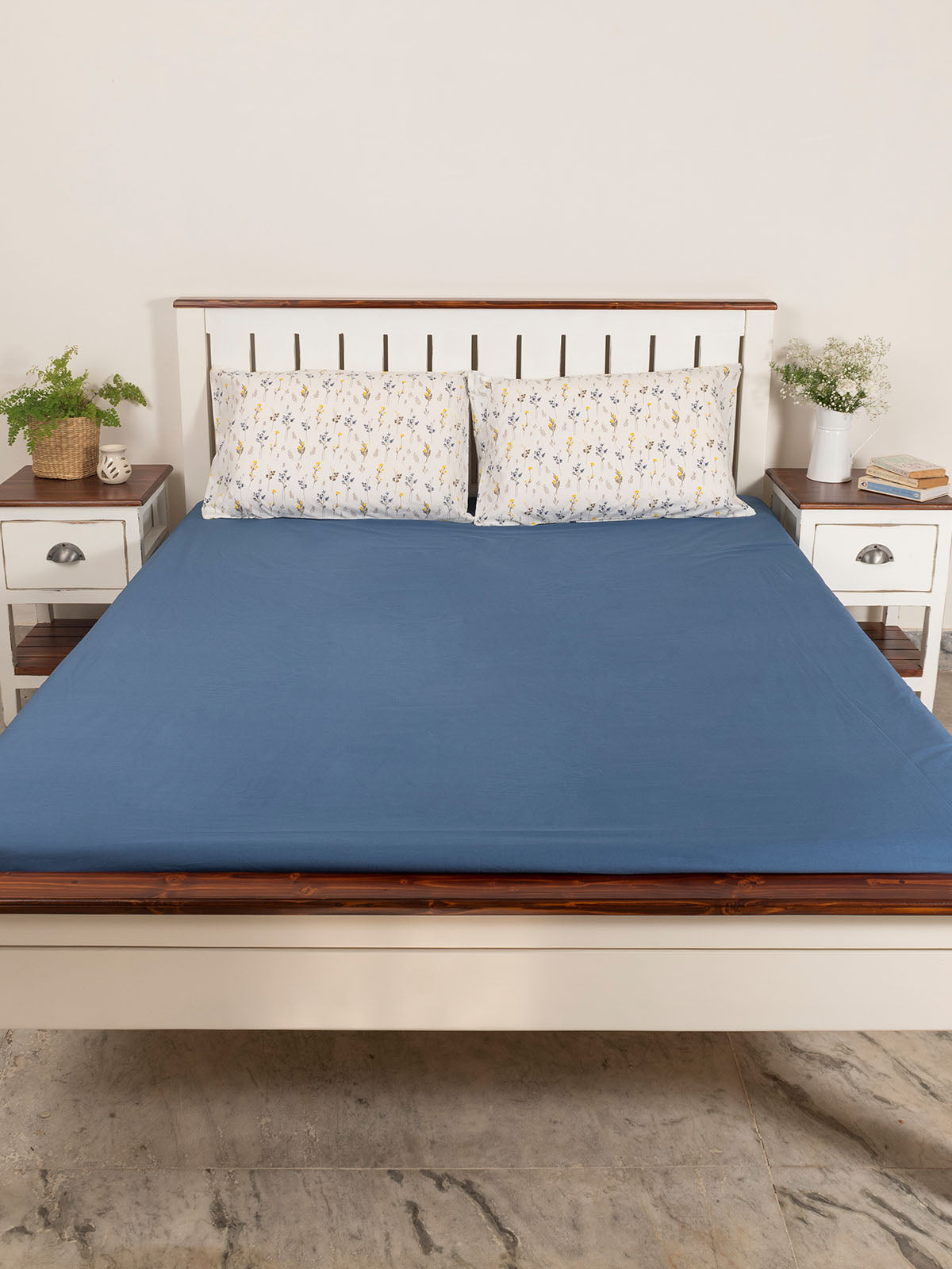 Solid Cotton Fitted Sheet - Royal Blue