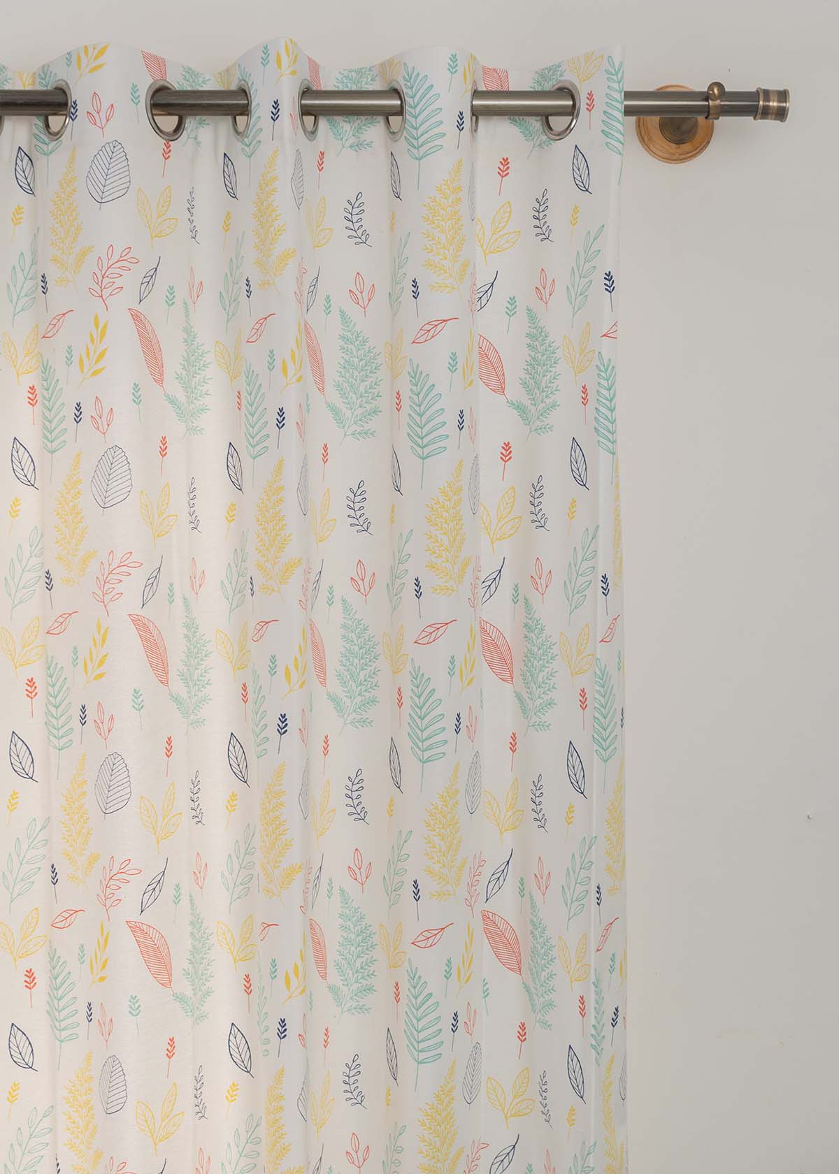 Rustling Leaves Printed Cotton Curtain - Multicolor