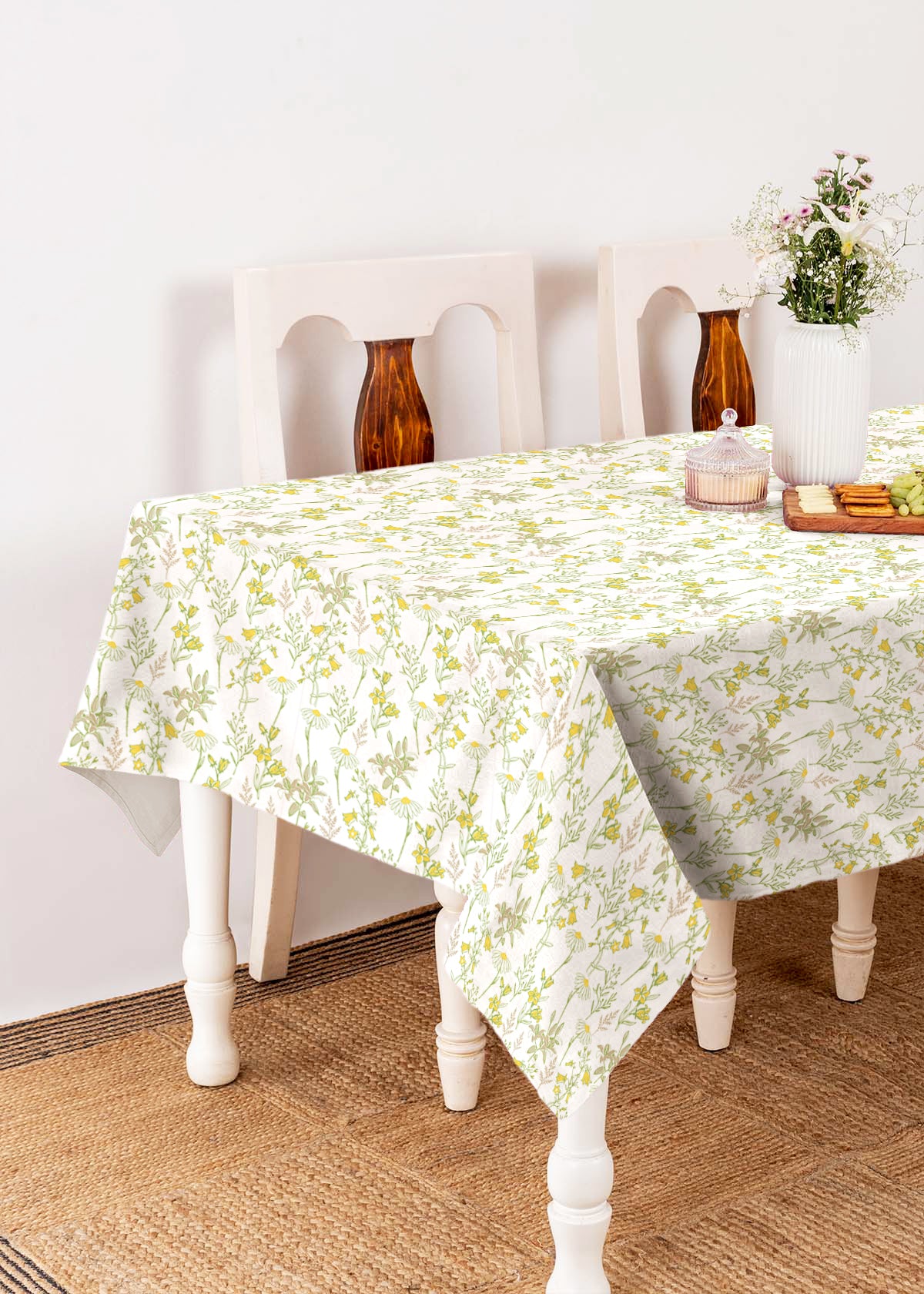Tulip Garden 100% cotton floral table cloth for 4 seater or 6 seater dining - Multicolor