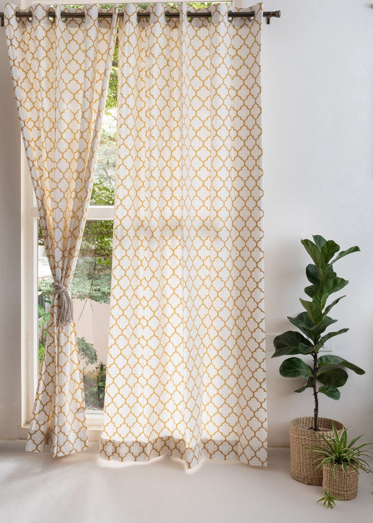 Trellis Printed 100% cotton geometric curtain for bed room - Room darkening - Mustard - Pack of 1