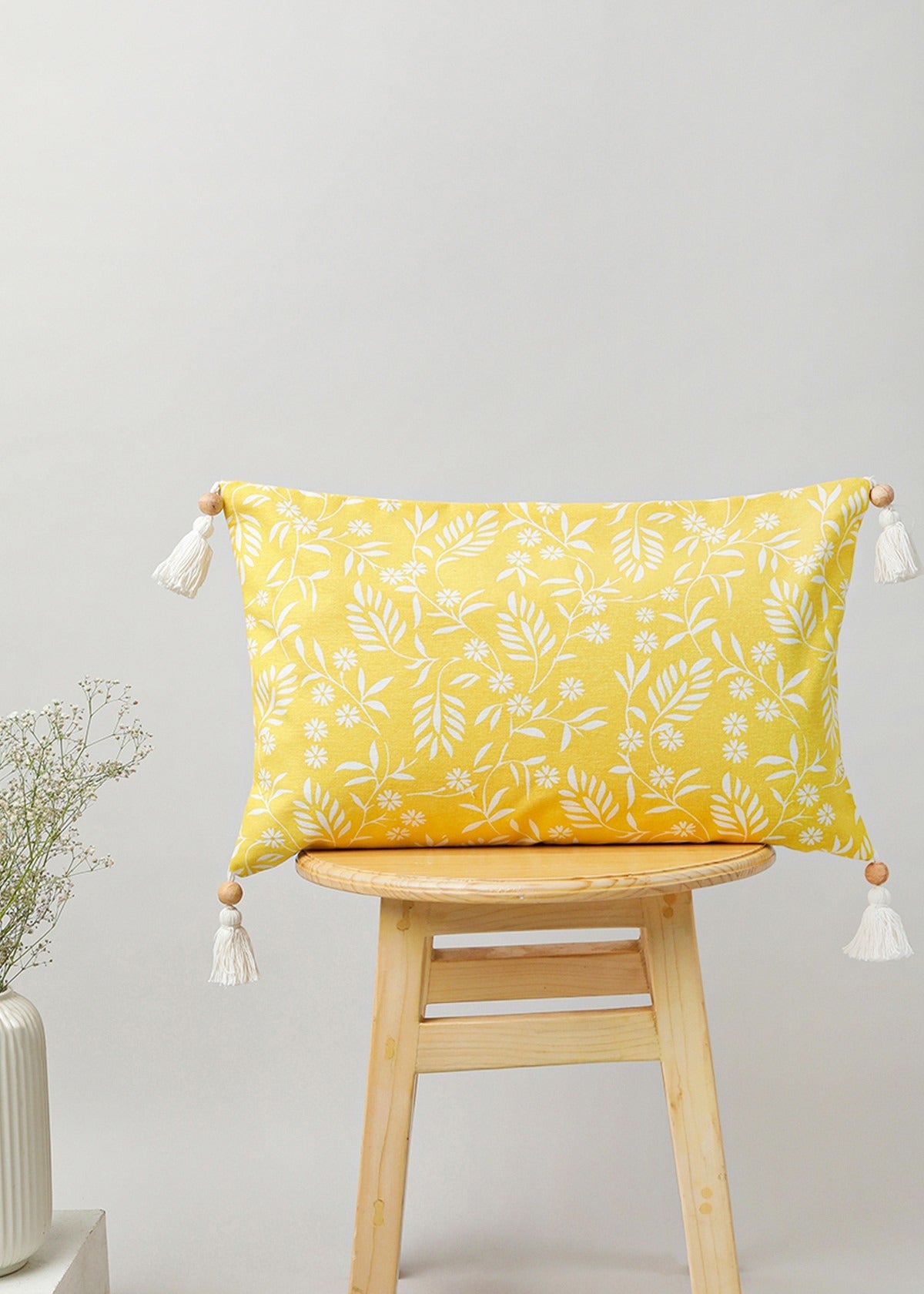 Fairy Ring 16", Tulip Garden 16" , Ferns 16" Yellow Daisy Lumbar Set Of 4 Combo Cotton Cushion Cover - Yellow And Cream