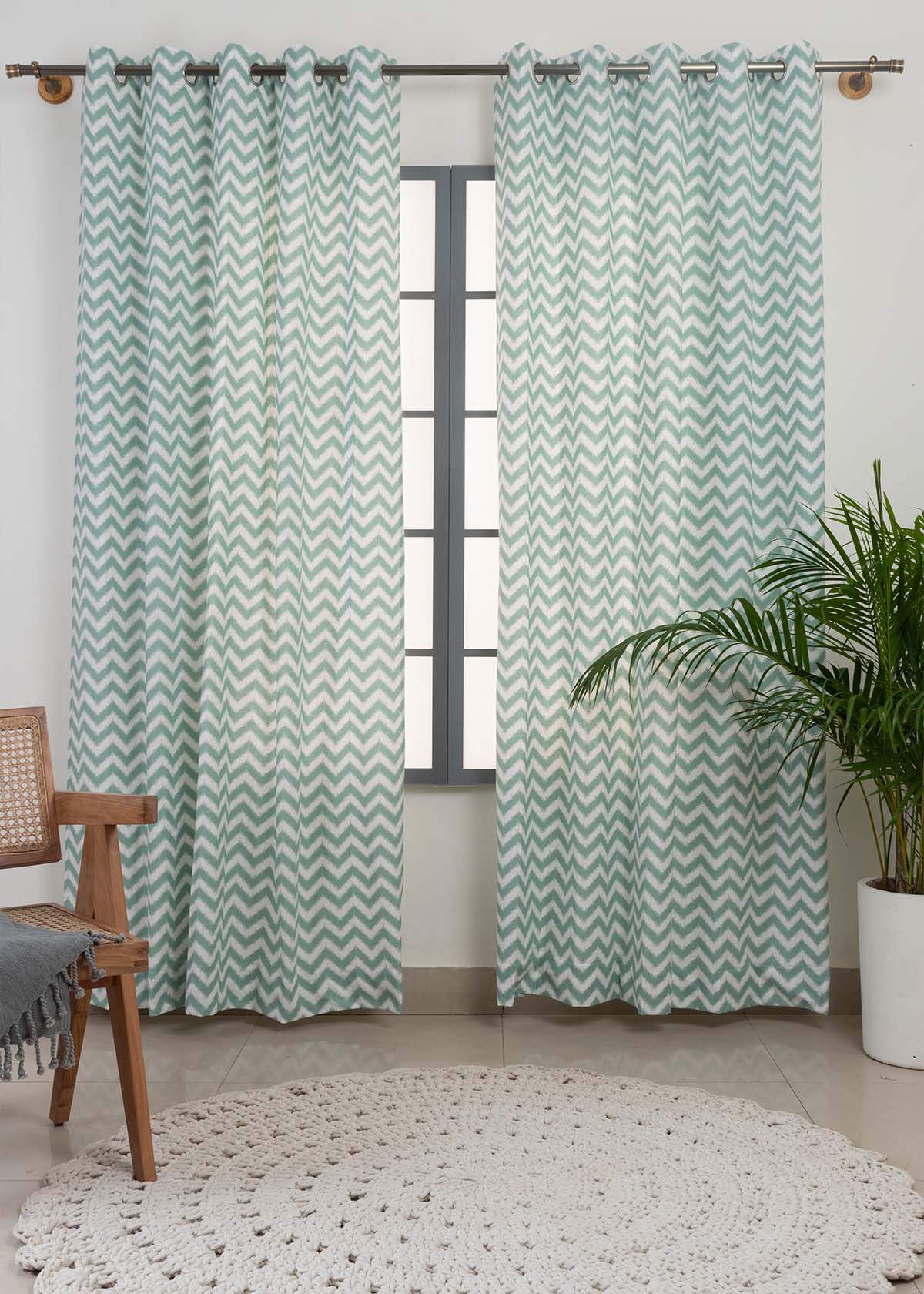 Ikat Chevron 100% cotton geometric curtain for living room - Room darkening - Nile Blue - Pack of 1
